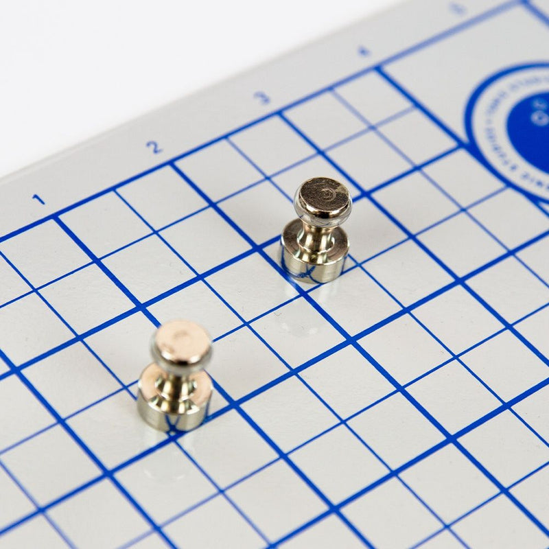Tonic Studios Magnetic Crafter's Platform Includes 2 Magnets