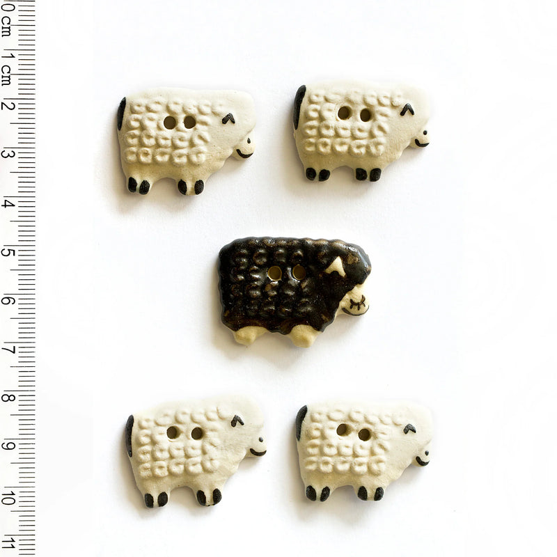 Incomparable Buttons - Sheep L139 - Card of 3