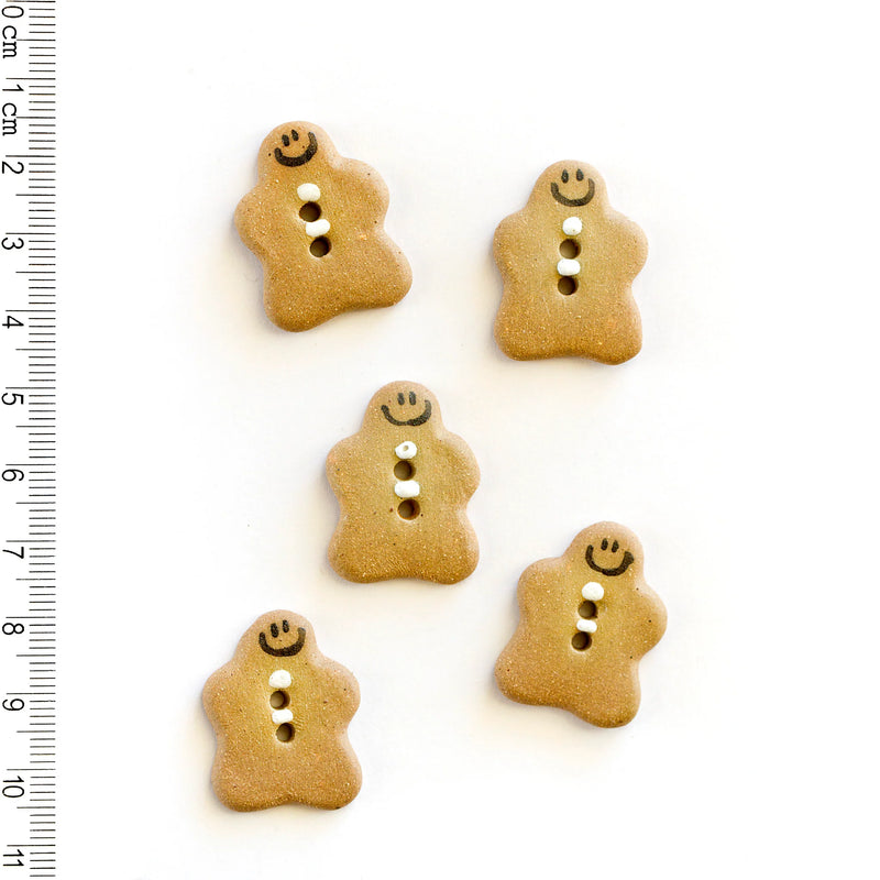 Incomparable Buttons - Gingerbread Men L185 - Card of 5