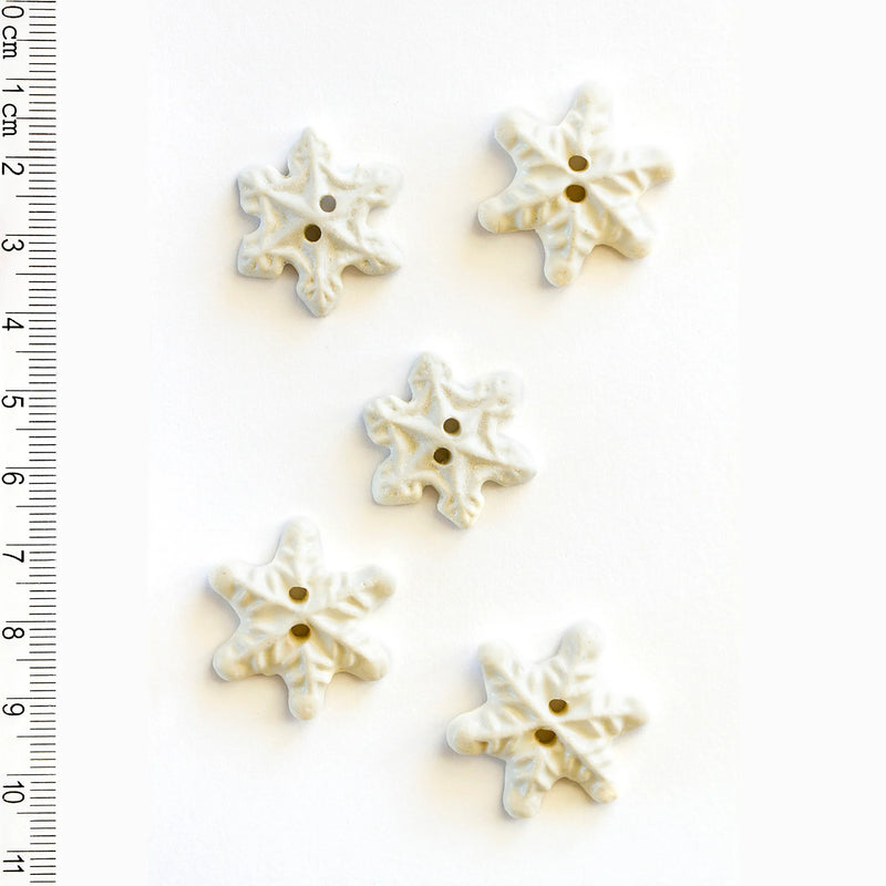 Incomparable Buttons - Snowflakes L188 - Card of 5
