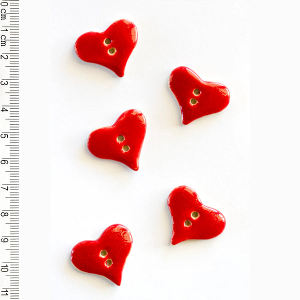 Incomparable Buttons - Red Hearts L195 - Card of 5