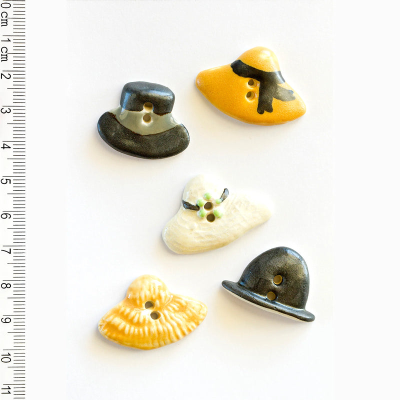 Incomparable Buttons - Large Hats L214 - Card of 5