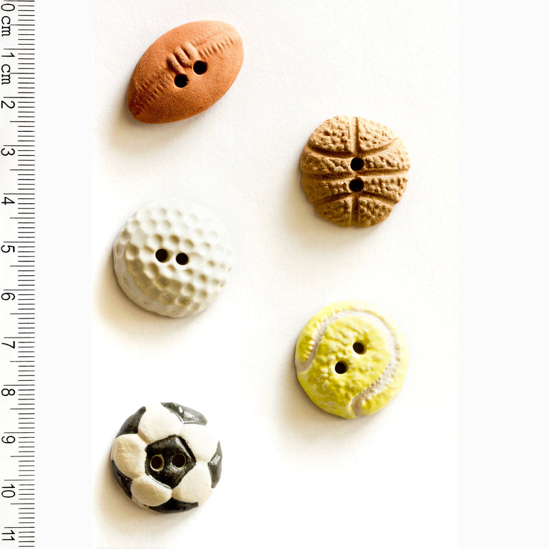 Incomparable Buttons - Sport Balls L242 - Card of 5