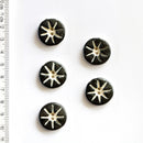 Incomparable Buttons - Black & White Round Stars L318 - Card of 5