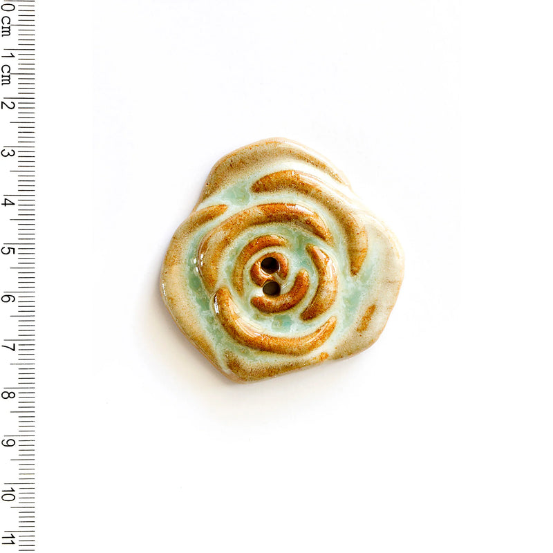 Incomparable Buttons - Large Blue & Fawn Flower L340 - Card of 1