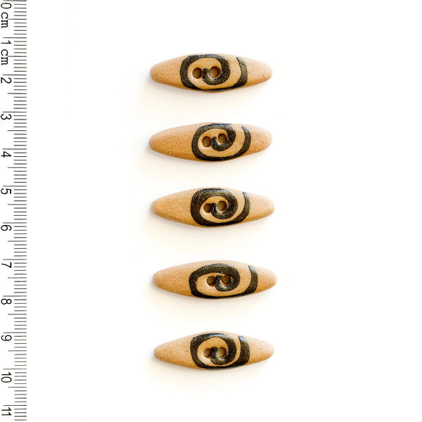 Incomparable Buttons - Natural Oval With Black Swirl L405 - Card of 5