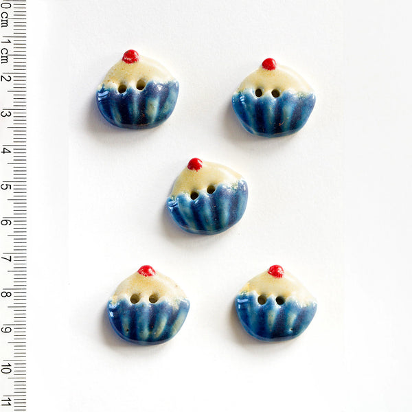 Incomparable Buttons - Medium Cupcakes L423 - Card of 5