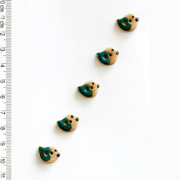Incomparable Buttons - Small Blue Birds L547 - Card of 5