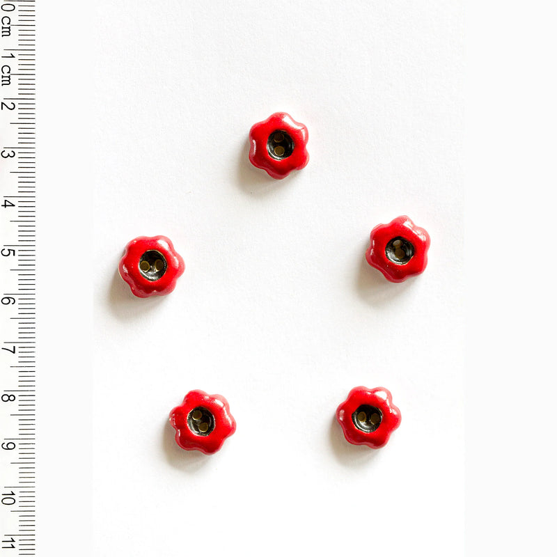 Incomparable Buttons - Red & Black Flowers L561 - Card of 5