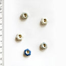Incomparable Buttons - Small Flowers L562 - Card of 5