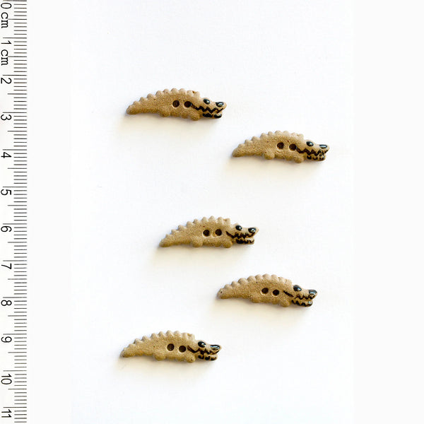 Incomparable Buttons - Small Crocodiles L575 - Card of 5