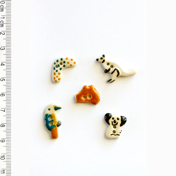 Incomparable Buttons - Assorted Australian L585 - Card of 5