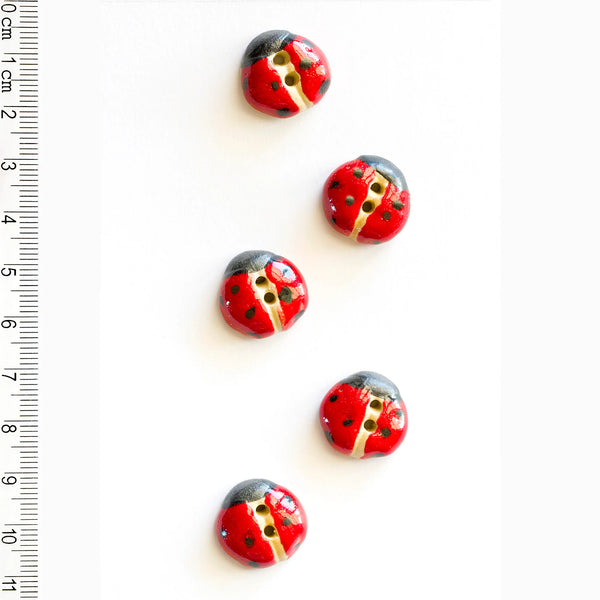 Incomparable Buttons - Ladybugs Red - Card of 5