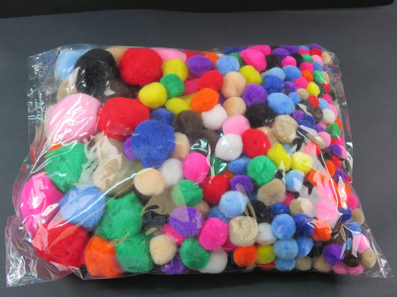 Das Pom Poms Assorted Colour & Size