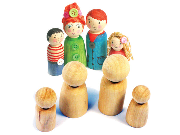 wooden people family pack of 8