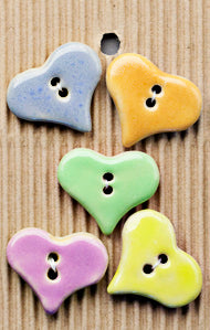Incomparable Buttons - Assorteded Hearts - Card of 5