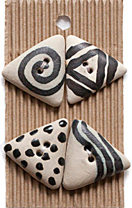 Incomparable Buttons - Black & White Triangles - Card of 4
