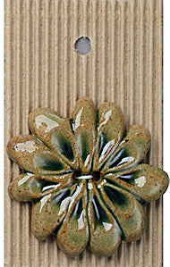 Incomparable Buttons - Extra Large Fawn Flower - Card of 1