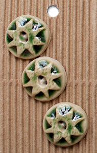 Incomparable Buttons - Green Stars - Card of 3